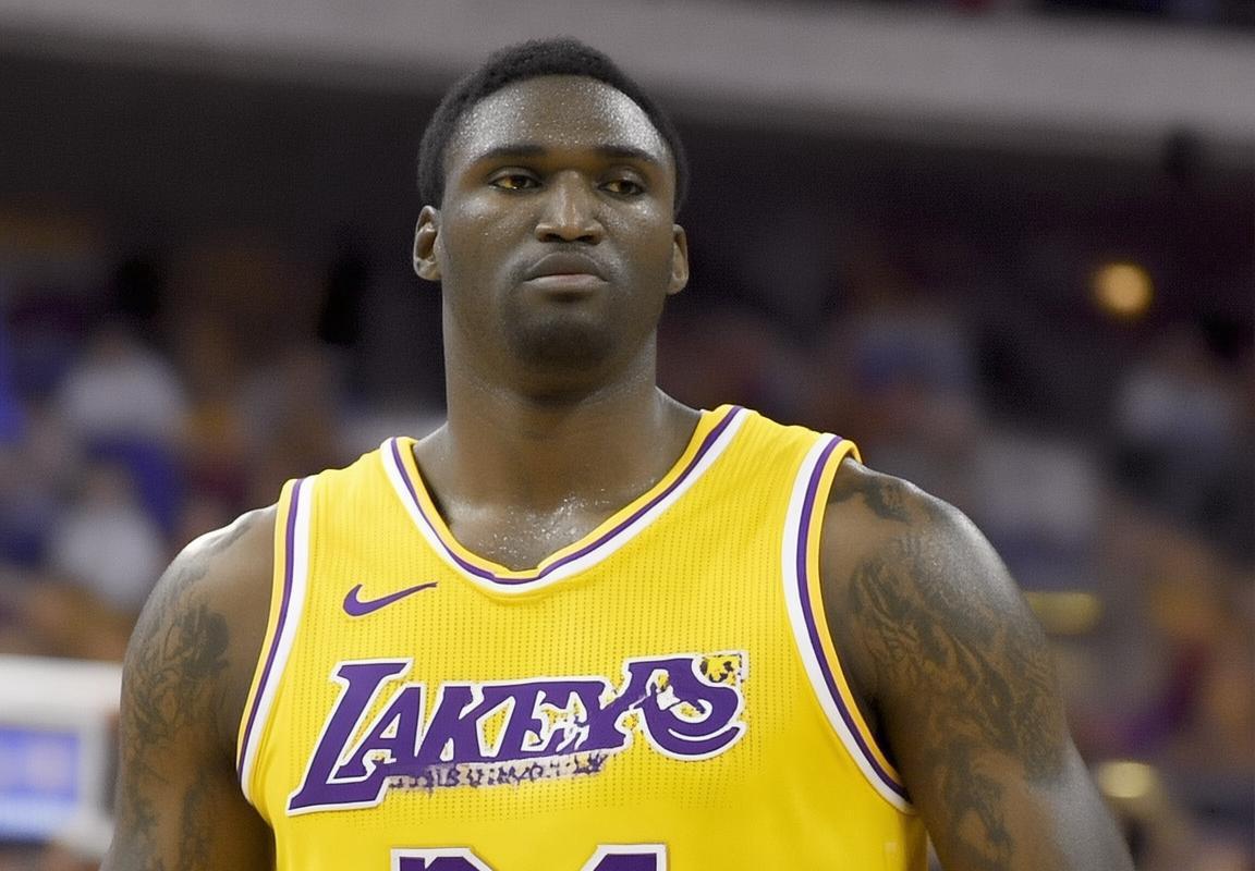 2009年季后赛火箭与湖人激战回顾巅峰对决的经典瞬间与球星表现分析(图1)