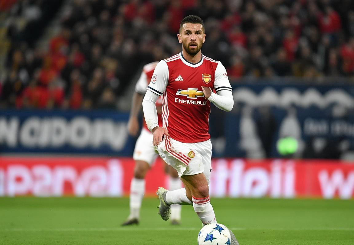 305开拓者与鹈鹕激战正酣球迷期待精彩对决与精彩瞬间(图1)