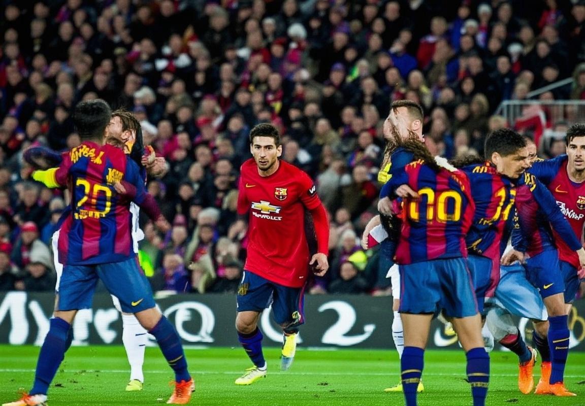 08赛季曼联与曼城巅峰对决回顾激情四射的曼市德比战役(图1)